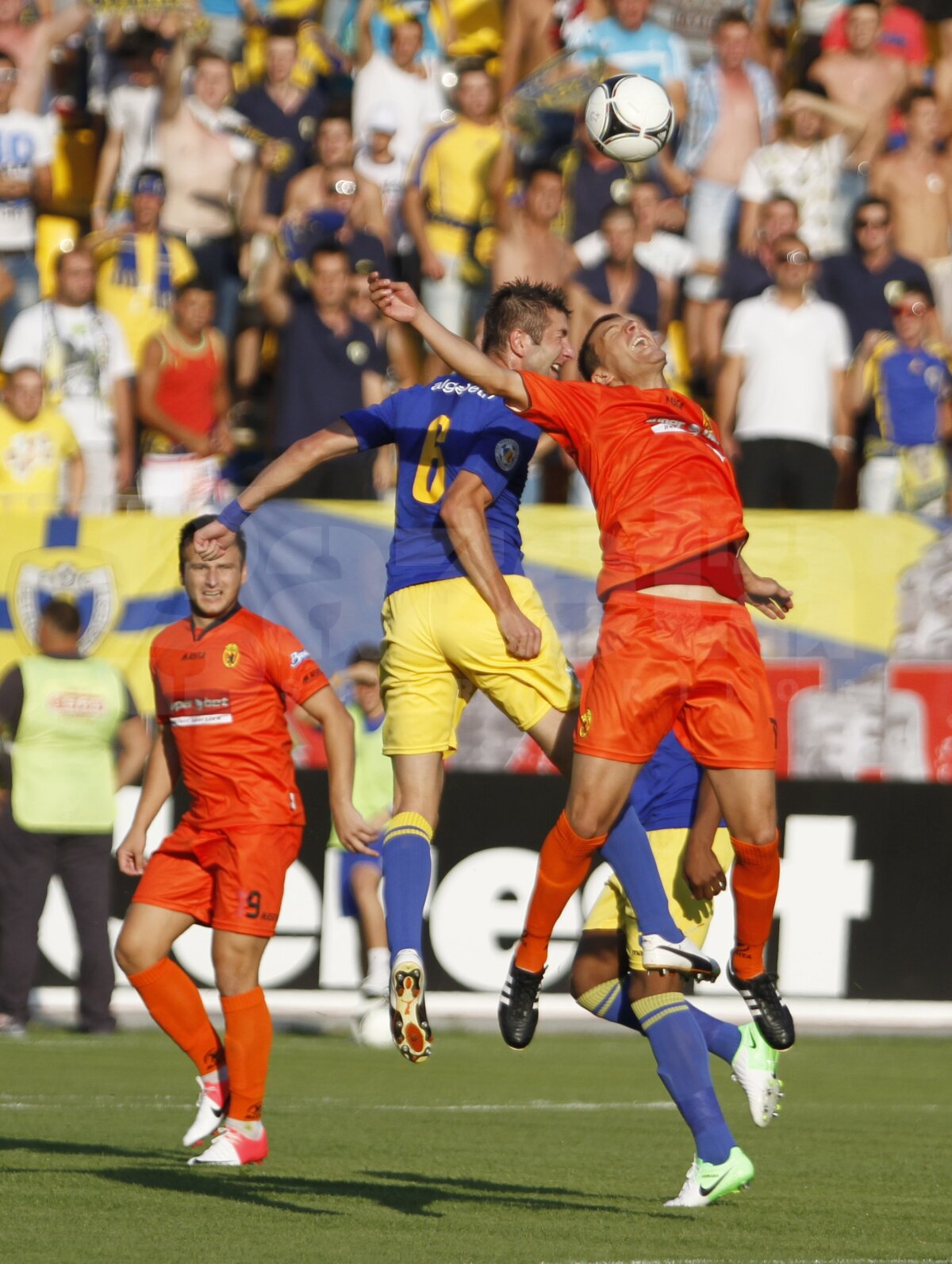 VIDEO şi FOTO Petrolul - Ceahlăul 5-0 » Hamza şi Grozav s-au distrat cu nemţenii