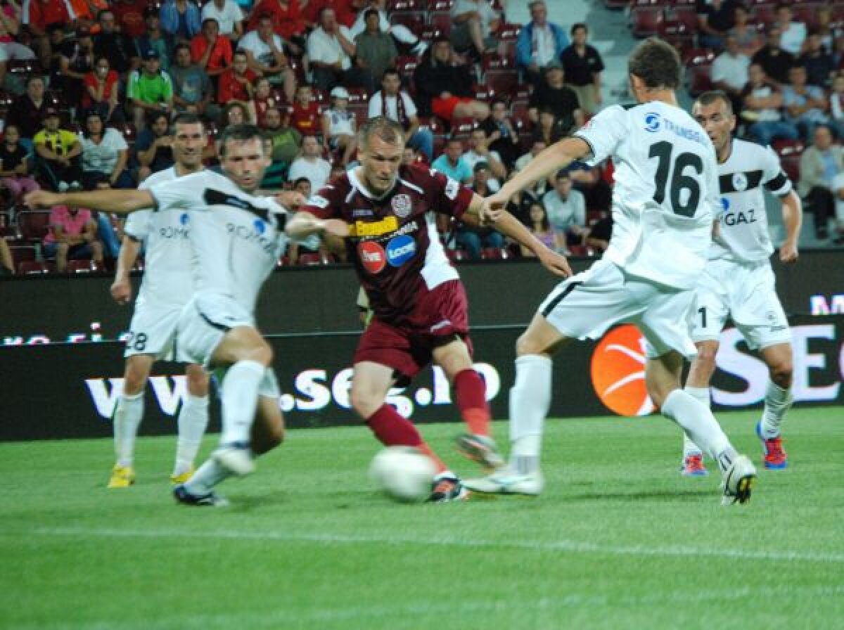 VIDEO + FOTO În spiritul tradiţiei » Mediaşul a plecat din nou neînvins din Gruia