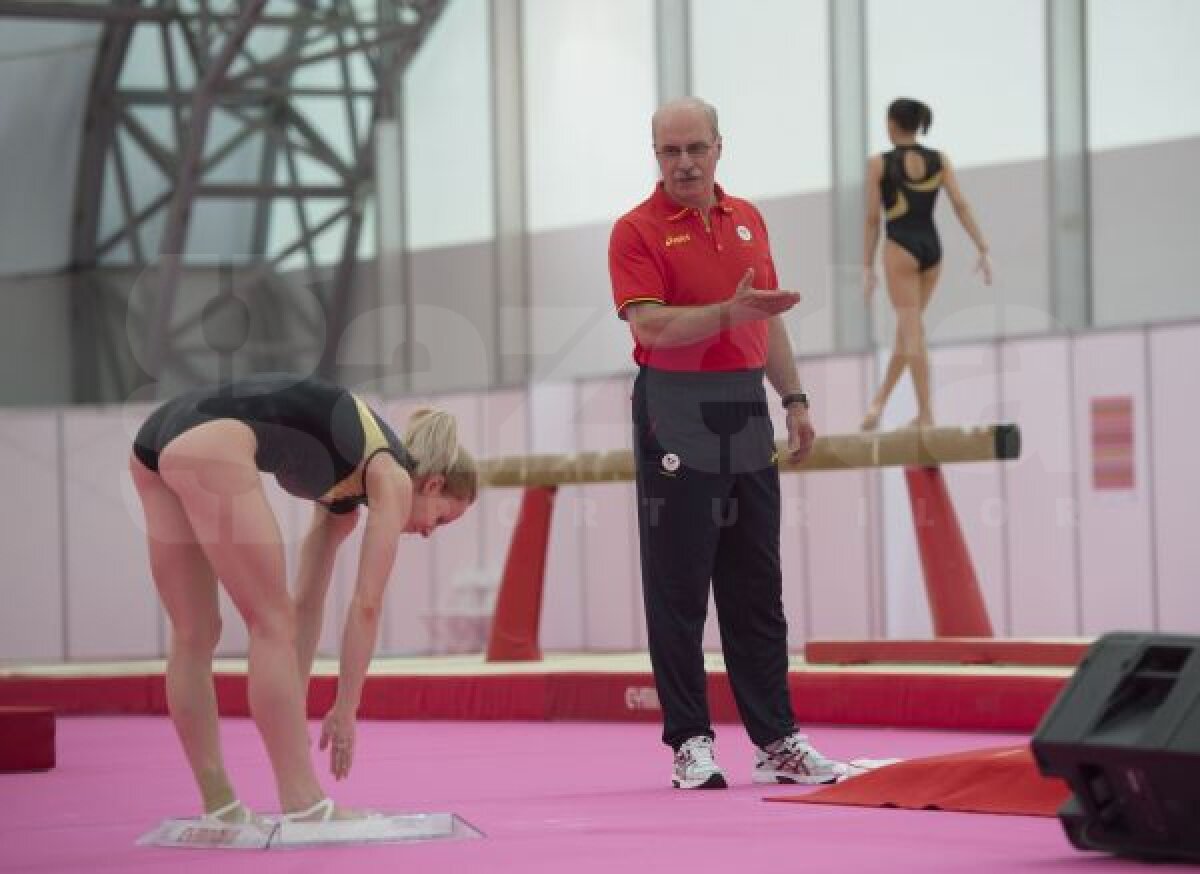 Salturi în roşu şi roz » Echipele de gimnastică ale României şi-au început antrenamentele londoneze