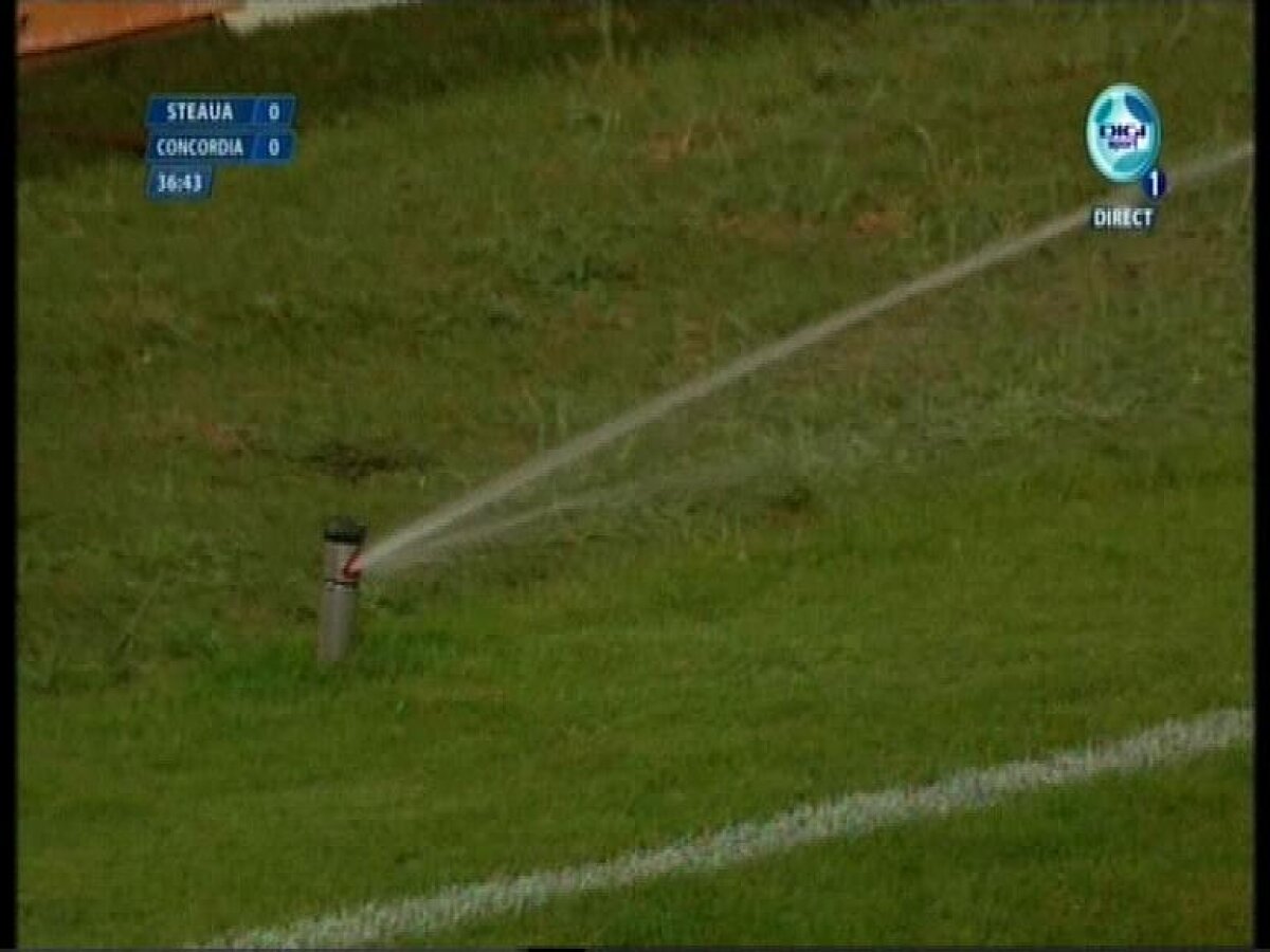 FOTO&VIDEO Cine e la butoane? Motivul inedit pentru care s-a oprit meciul Steaua - Chiajna