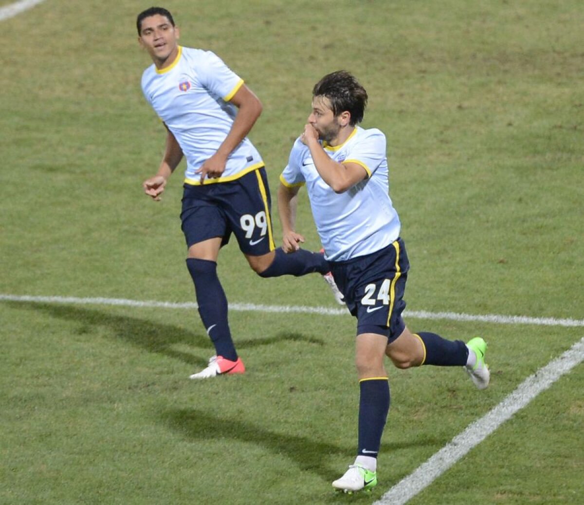 FOTO&VIDEO Salvat de Rusescu » Reghecampf a debutat cu victorie în Ghencea, Steaua - Chiajna 1-0