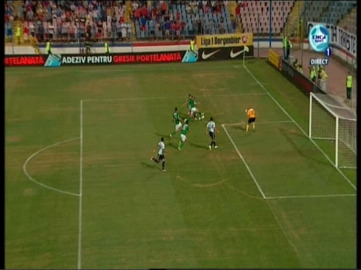 Robert Dumitru, un arbitru ameţit » De ce n-au fost eliminaţi Bourceanu şi Creţu? A fost ofsaid la golul Stelei?