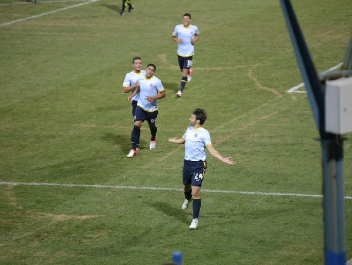 Dezvăluire incredibilă » Cum şi-a bătut joc MApN de gazonul din Ghencea!