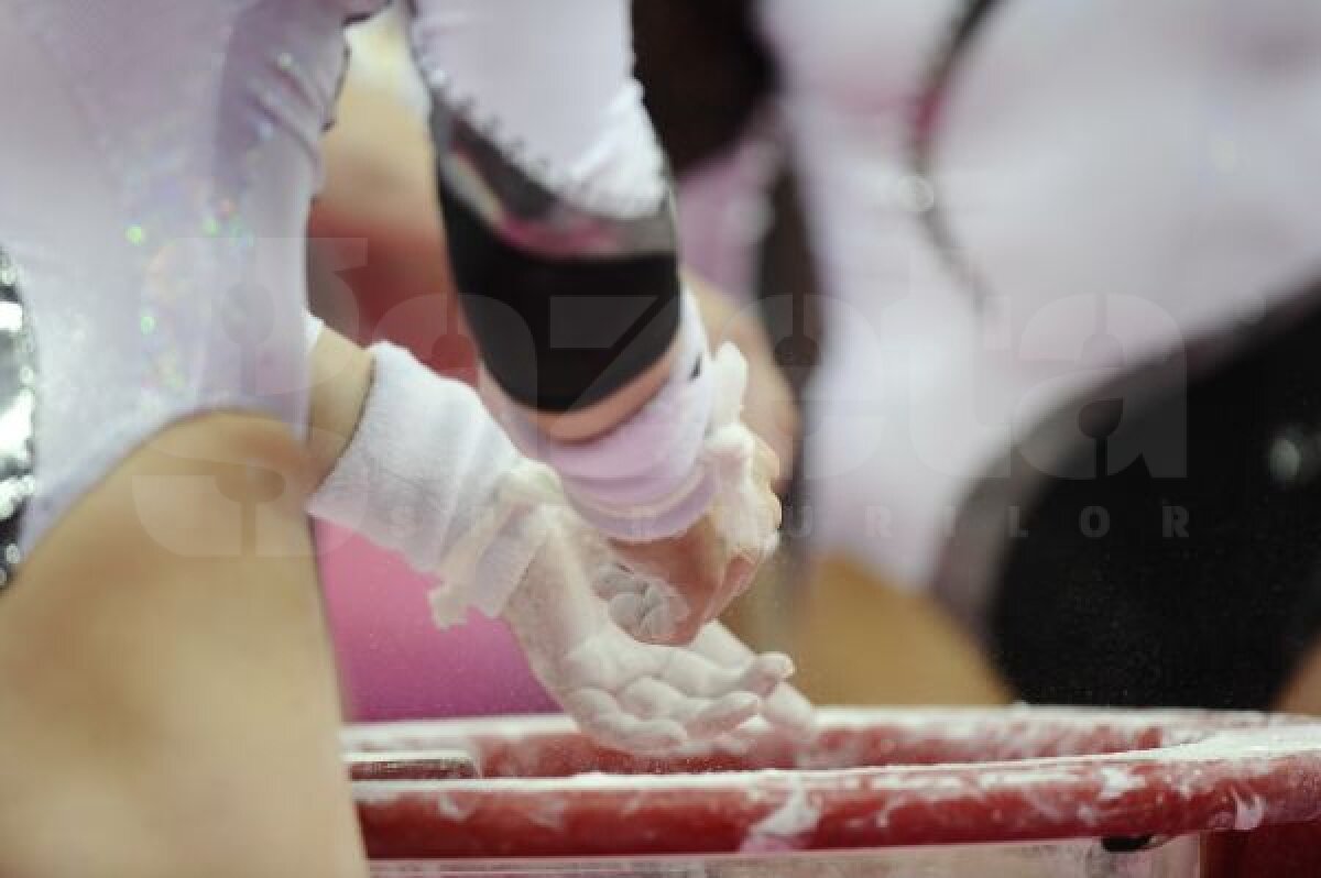 Repetiţie în viteză » Antrenamentul oficial pe podium de aseară s-a scurs repede, gimnastele române începînd cu solul şi încheind la bîrnă