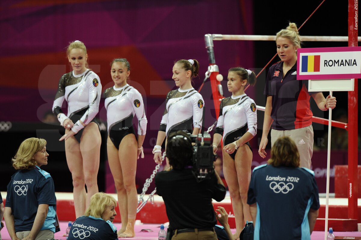 GALERIE FOTO » Larisa Iordache, cu piciorul bandajat la antrenamentul pe podium