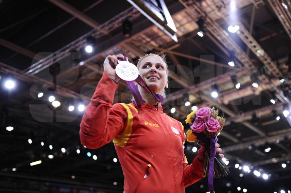 FOTO Argint în prima zi la Olimpiadă » Alina Dumitru aduce prima medalie pentru România la Londra! Felicitări, Alina!