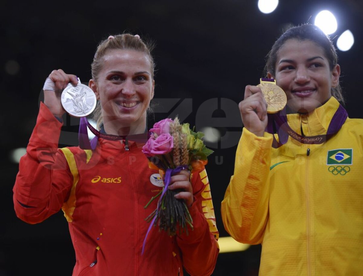 FOTO Argint în prima zi la Olimpiadă » Alina Dumitru aduce prima medalie pentru România la Londra! Felicitări, Alina!