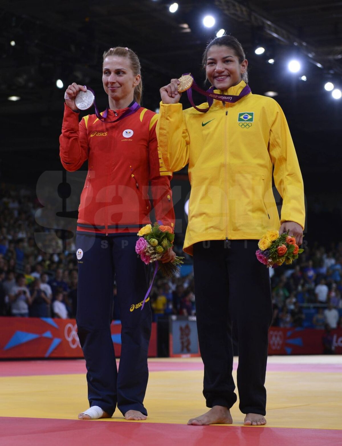 FOTO Argint în prima zi la Olimpiadă » Alina Dumitru aduce prima medalie pentru România la Londra! Felicitări, Alina!