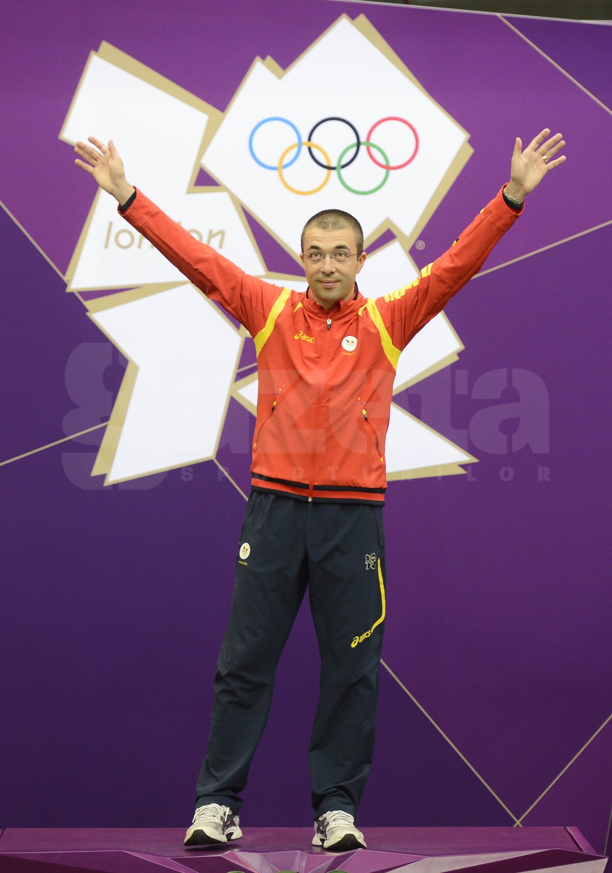 Avem primul aur, Alin Moldoveanu e CAMPION OLIMPIC la tir! Mesajul lui: "Mulţumesc, România, pentru susţinere!"