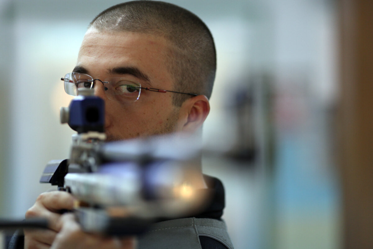 Ţintaşul Vrîncioaiei » Alin Moldoveanu e erou în localitatea natală, Focşani, unde a crescut "copilul retras, campion la ţevi cu cornete"