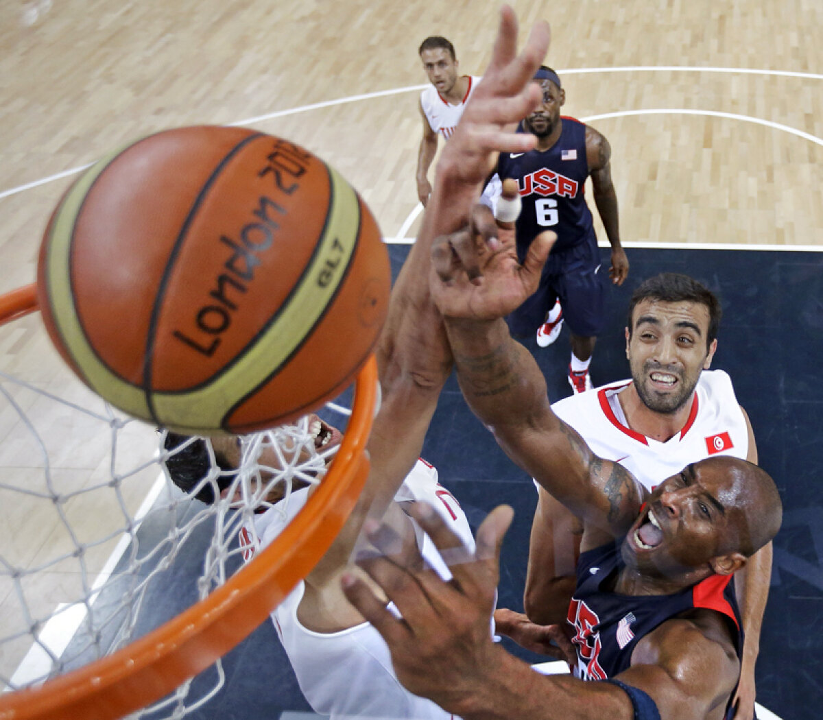 GALERIE FOTO Instantanee de neuitat » Imaginile zilei de la Jocurile Olimpice din Londra