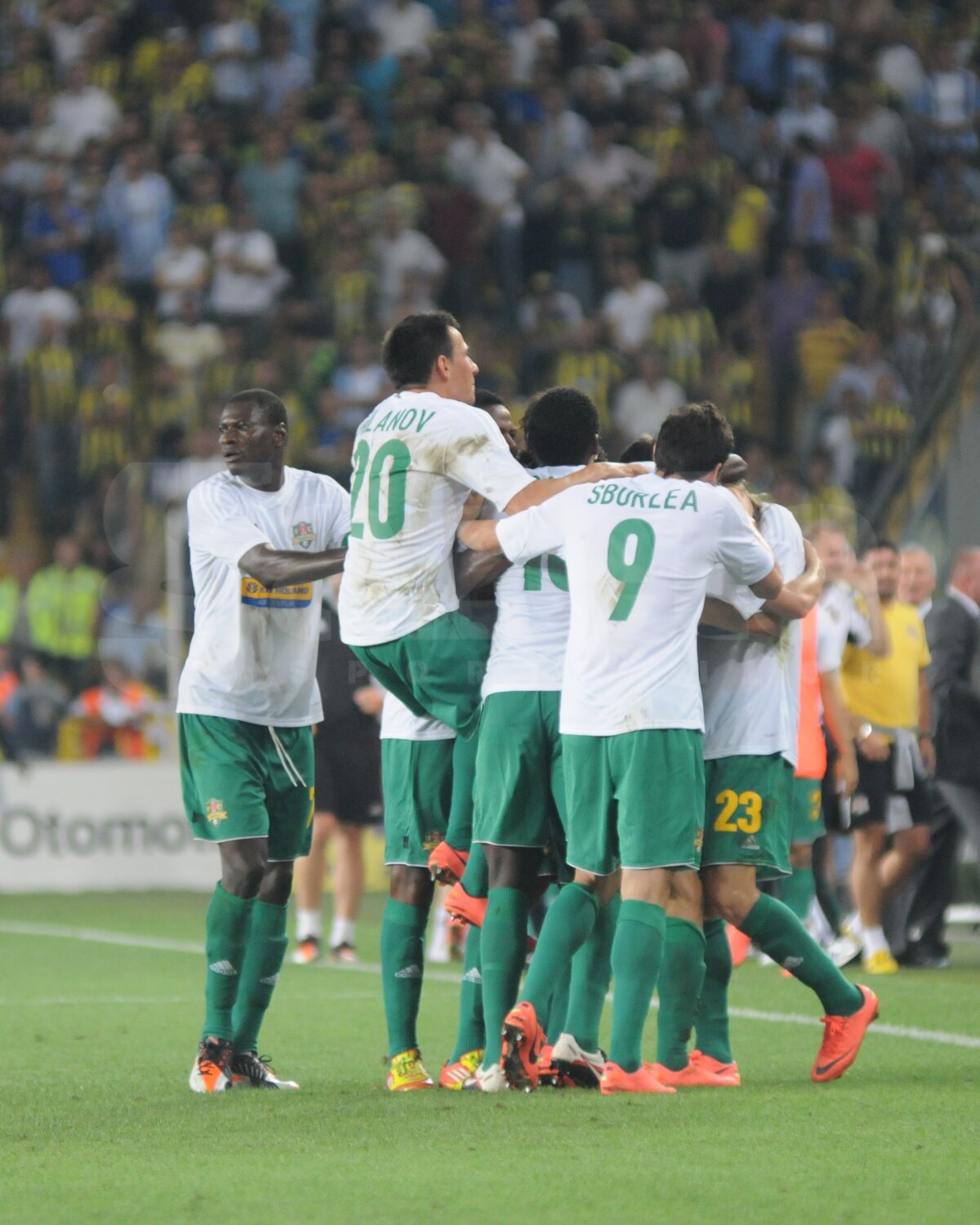 FOTO Aproape de vis » Vasluiul obţine un 1-1 excelent pe terenul lui Fenerbahce!