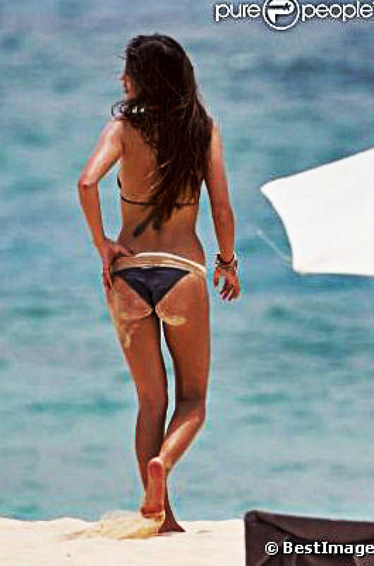 GALERIE FOTO Amor în paradis » Cine i-ar rezista Sarei? Iubita lui Casillas, supersexy pe plajele din Caraibe