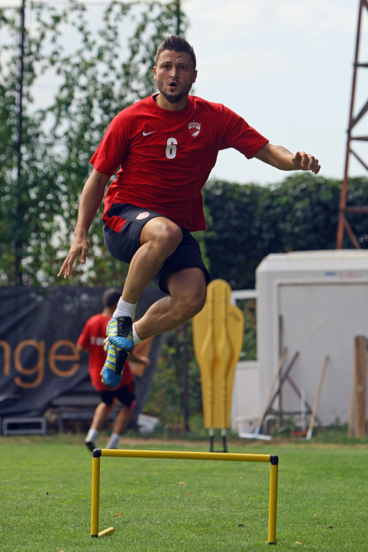 GALERIE FOTO » Alvarez, la primul antrenament cu Dinamo! Vezi imagini de la şedinţa de pregătire