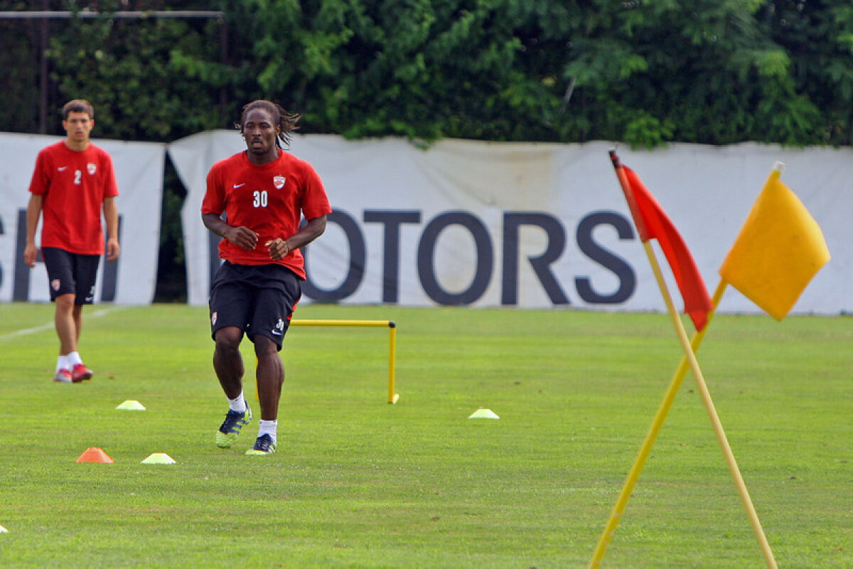 GALERIE FOTO » Alvarez, la primul antrenament cu Dinamo! Vezi imagini de la şedinţa de pregătire