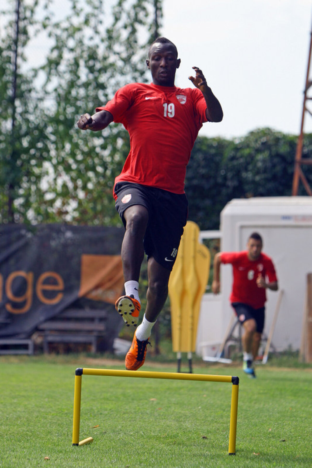 GALERIE FOTO » Alvarez, la primul antrenament cu Dinamo! Vezi imagini de la şedinţa de pregătire