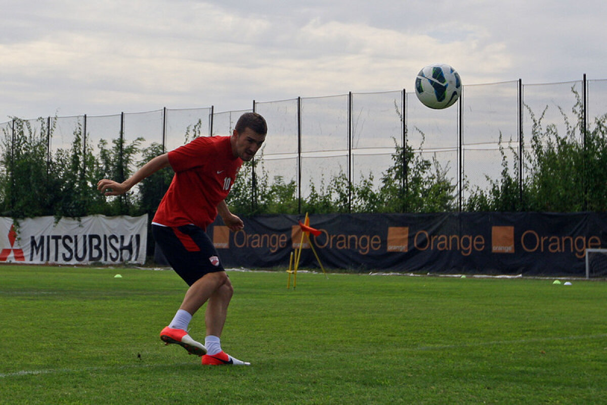 GALERIE FOTO » Alvarez, la primul antrenament cu Dinamo! Vezi imagini de la şedinţa de pregătire