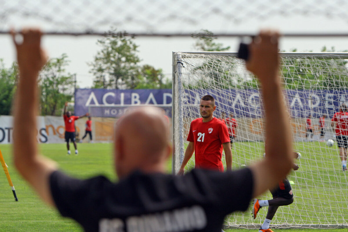 GALERIE FOTO » Alvarez, la primul antrenament cu Dinamo! Vezi imagini de la şedinţa de pregătire