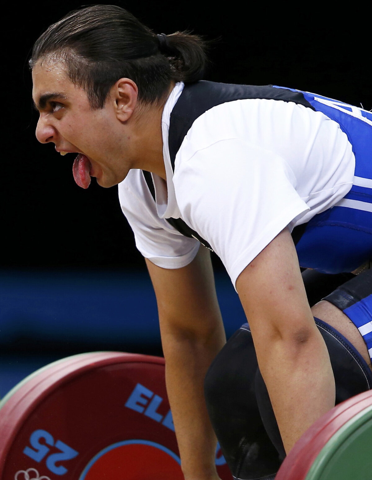 GALERIE FOTO Sirena olimpică » O mare frumuseţe, unguroaica Jakabos atrage toate privirile la înot