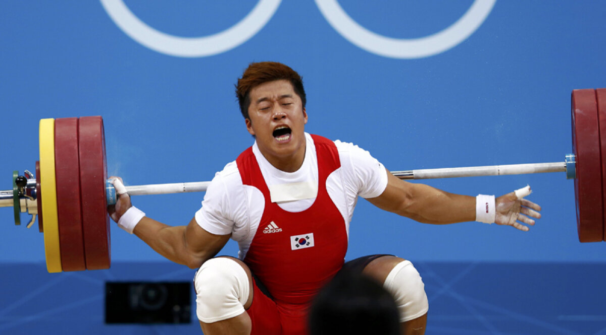 FOTO Horror! » Imagini terifiante cu cotul dislocat al sud-coreeanului Sa