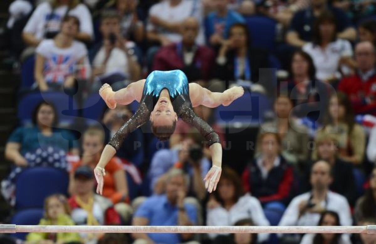 FOTO Sandra Izbaşa a încheiat finala la individual compus pe 5, Larisa Iordache pe 9