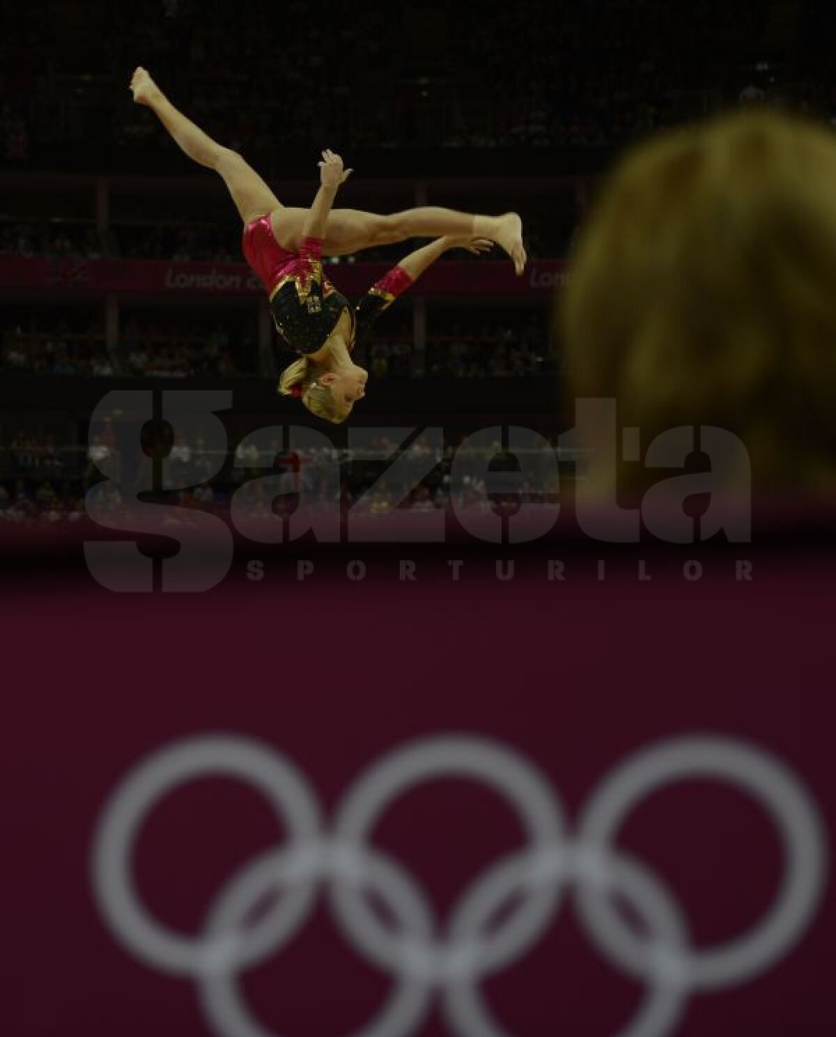 FOTO Sandra Izbaşa a încheiat finala la individual compus pe 5, Larisa Iordache pe 9
