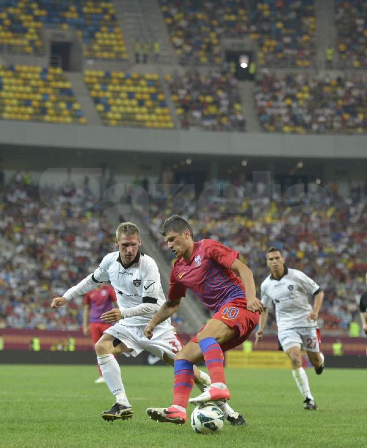 FOTO + VIDEO » Zi ruşinoasă în Europa » Steaua pierde cu 0-1 prima manşă cu Spartak Trnava