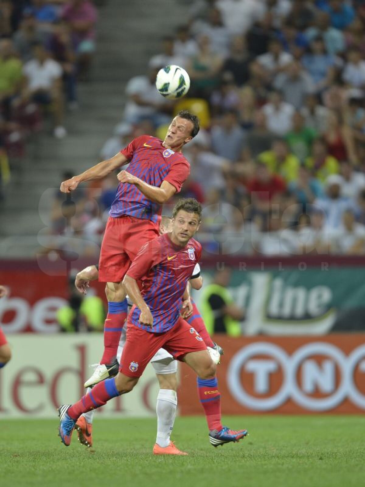 FOTO + VIDEO » Zi ruşinoasă în Europa » Steaua pierde cu 0-1 prima manşă cu Spartak Trnava