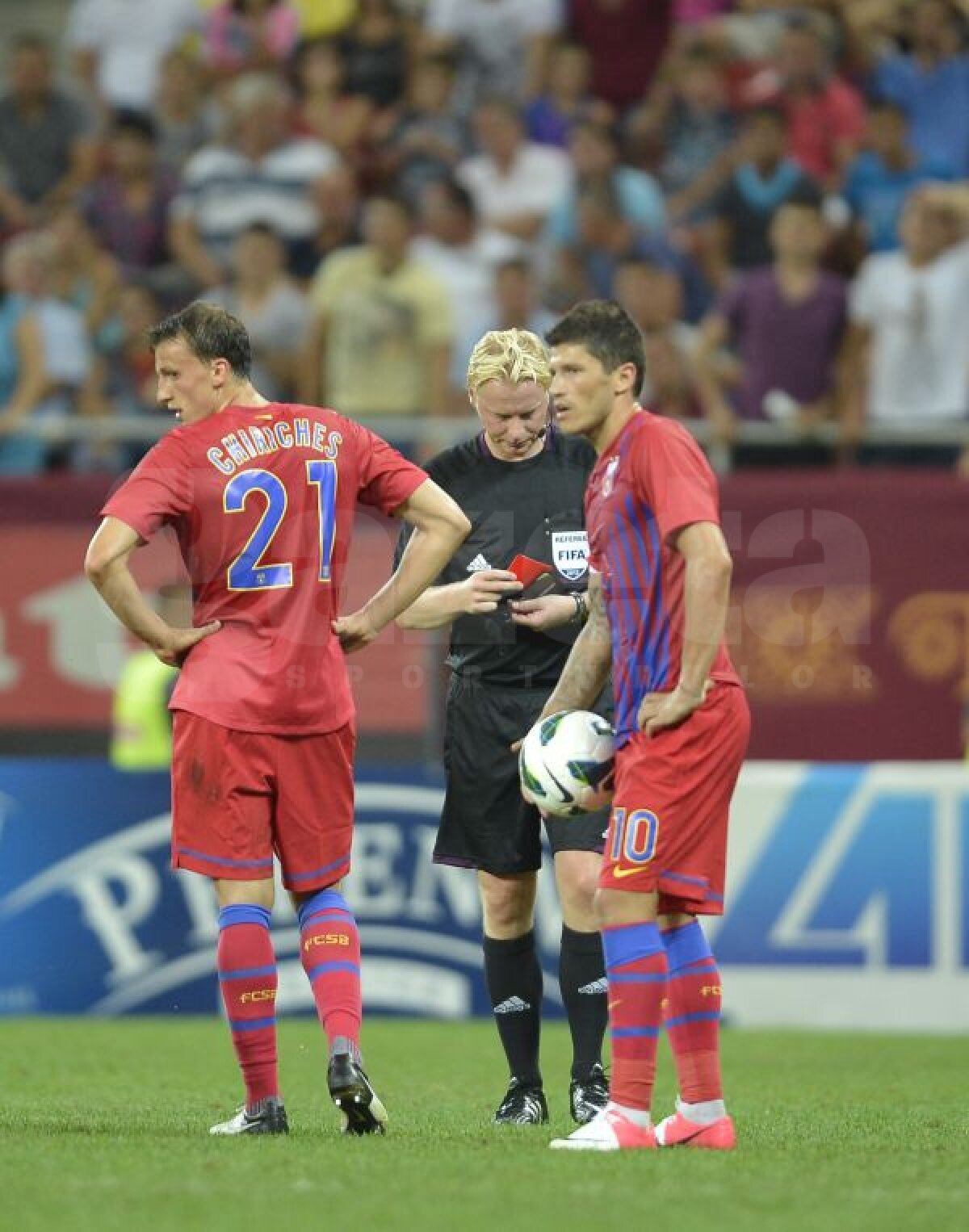 FOTO + VIDEO » Zi ruşinoasă în Europa » Steaua pierde cu 0-1 prima manşă cu Spartak Trnava