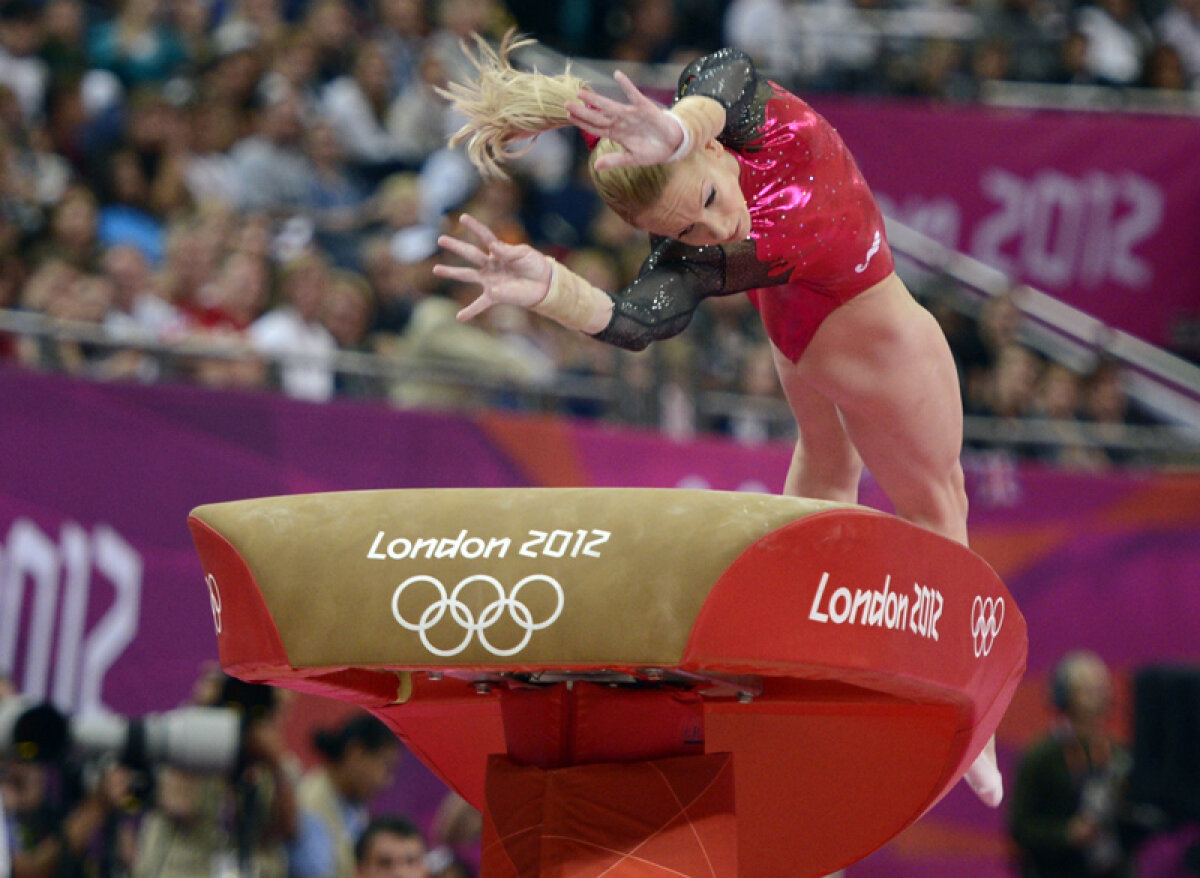 FOTO Îngheţaţi în timp » Sandra Izbaşa a terminat concursul individual compus pe locul al cincilea