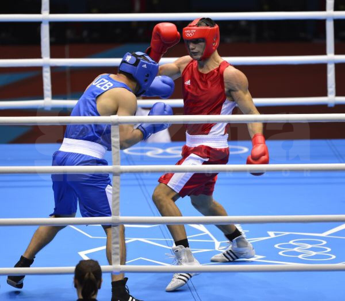 FOTO Juratoni eliminat, deşi toată lumea a considerat că a dominat în ring