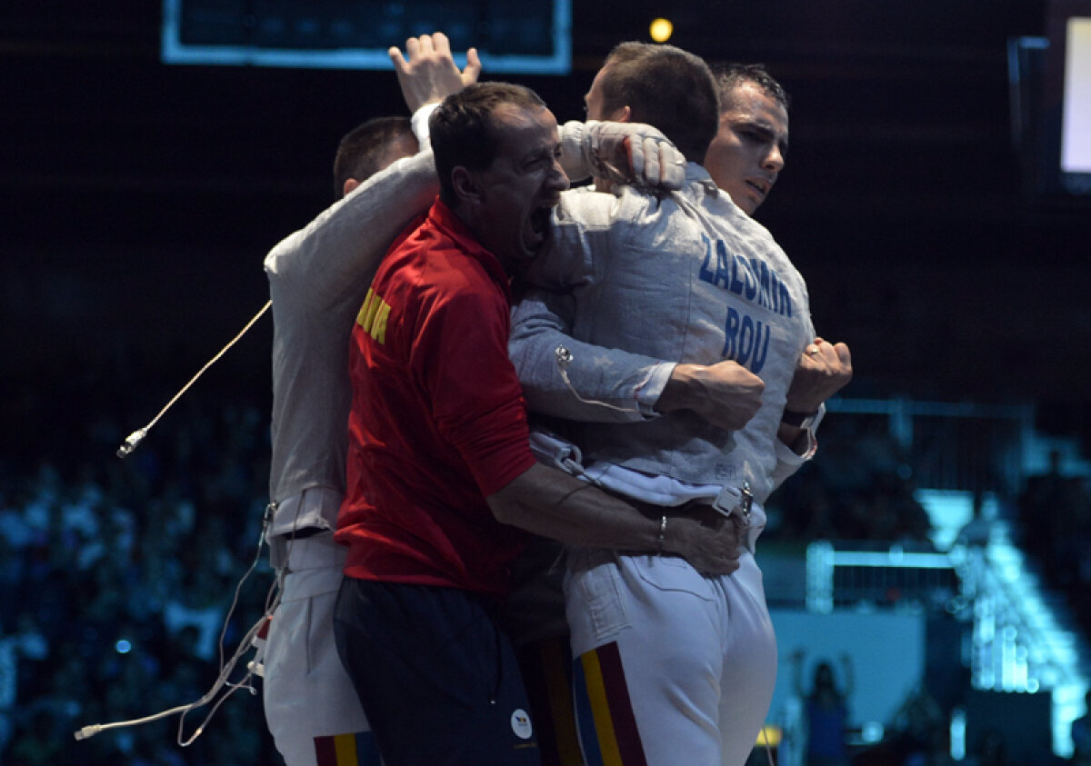 Istoria care nu vrea să asculte » Echipa masculină de scrimă a ajuns pînă în finala JO, pe care au cedat-o în faţa Coreei de Sud, scor 26-45