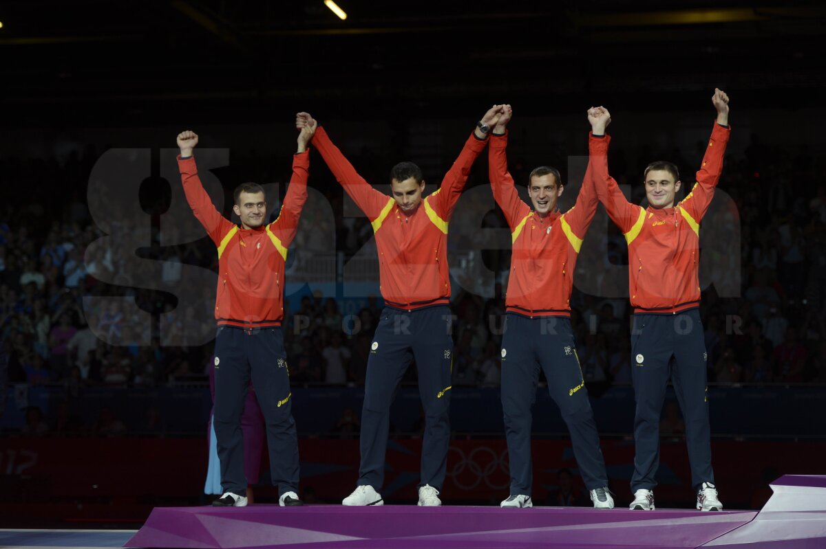 FOTO Medalia numărul 300 pentru România la Olimpiadă » Echipa de sabie a României a cîştigat astăzi argintul la Londra!