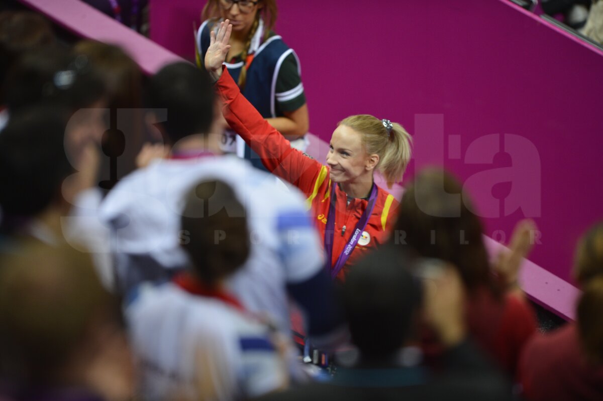 VIDEO&FOTO Încă un AUR » Sandra Izbaşa este noua campioană olimpică la sărituri!