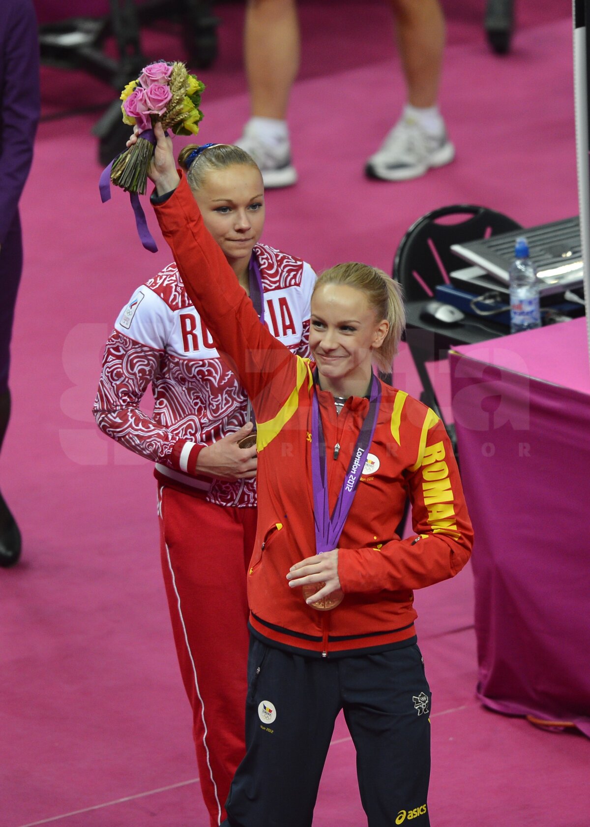 VIDEO&FOTO Încă un AUR » Sandra Izbaşa este noua campioană olimpică la sărituri!