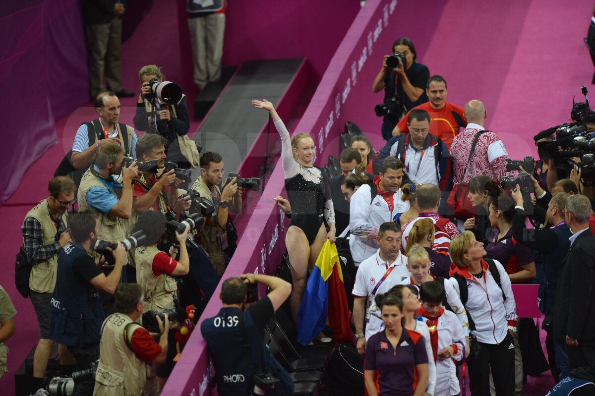 VIDEO&FOTO Încă un AUR » Sandra Izbaşa este noua campioană olimpică la sărituri!