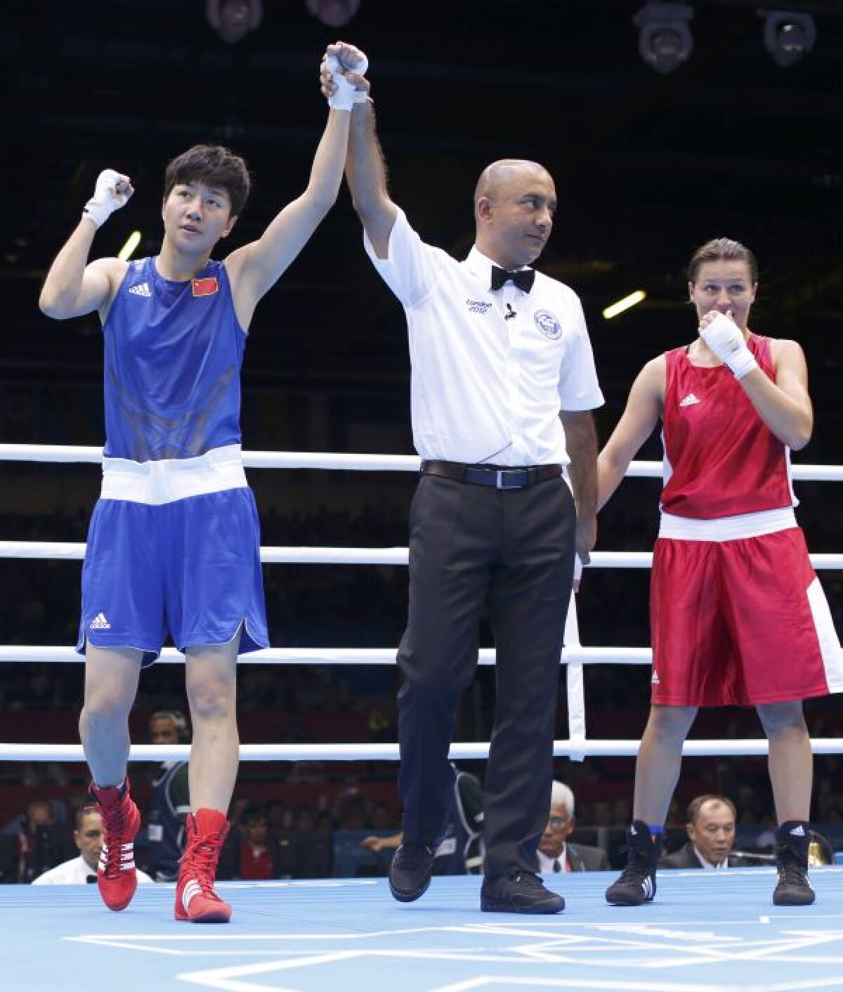 Mihaela Lăcătuş bătută de ziua ei: "I-am spart nasul, dar nu a fost de ajuns!"