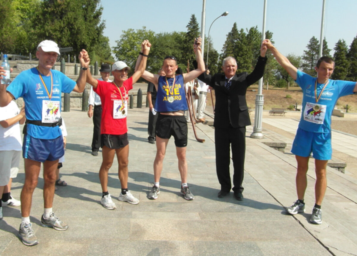 VIDEO Eroii dintre noi » Povestea tulburătoare a românului care a cîştigat azi un maraton, după ce anul trecut o maşină l-a făcut zob pe "zebră"