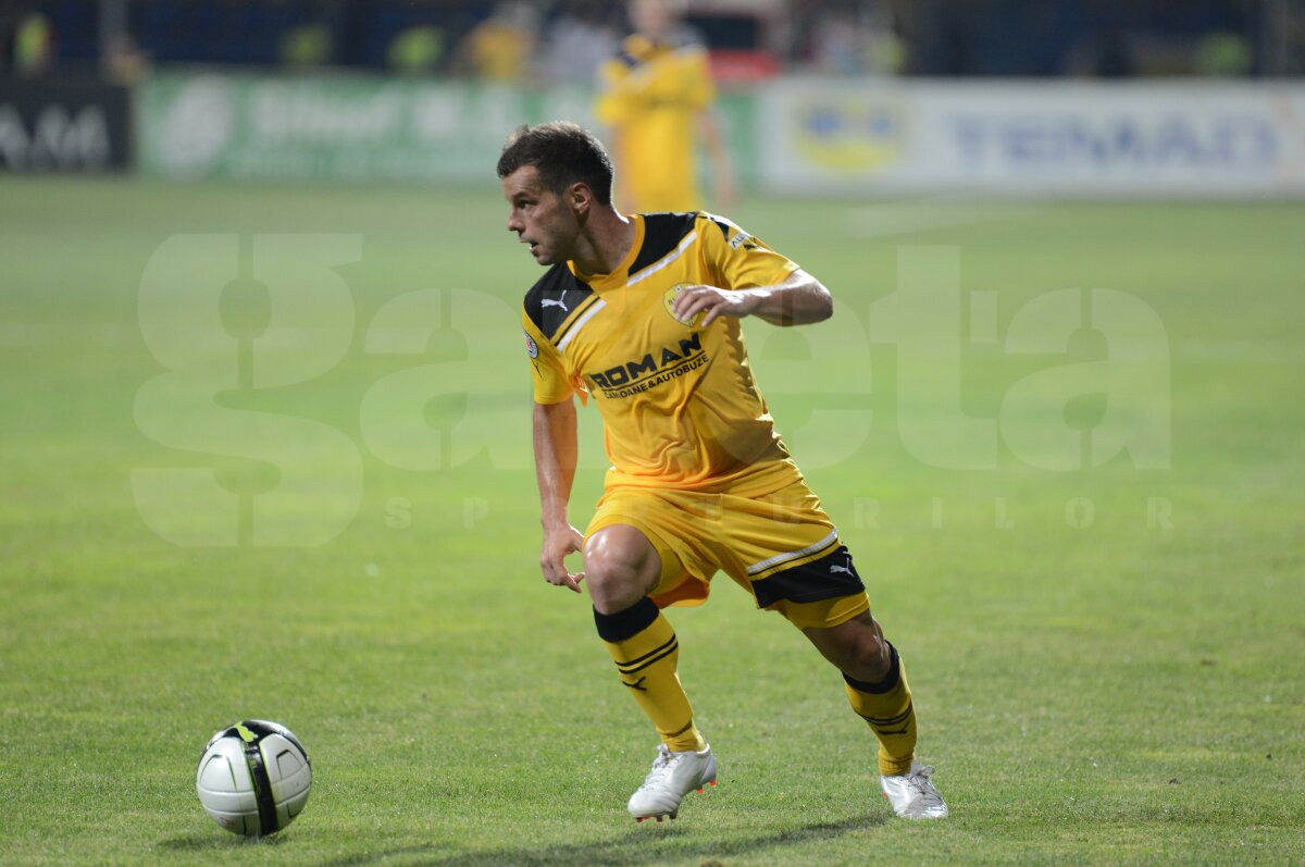 FOTO şi VIDEO FC Braşov - Dinamo 2-2 » Roş-albii nu reuşesc să rupă blestemul de sub Tmîpa