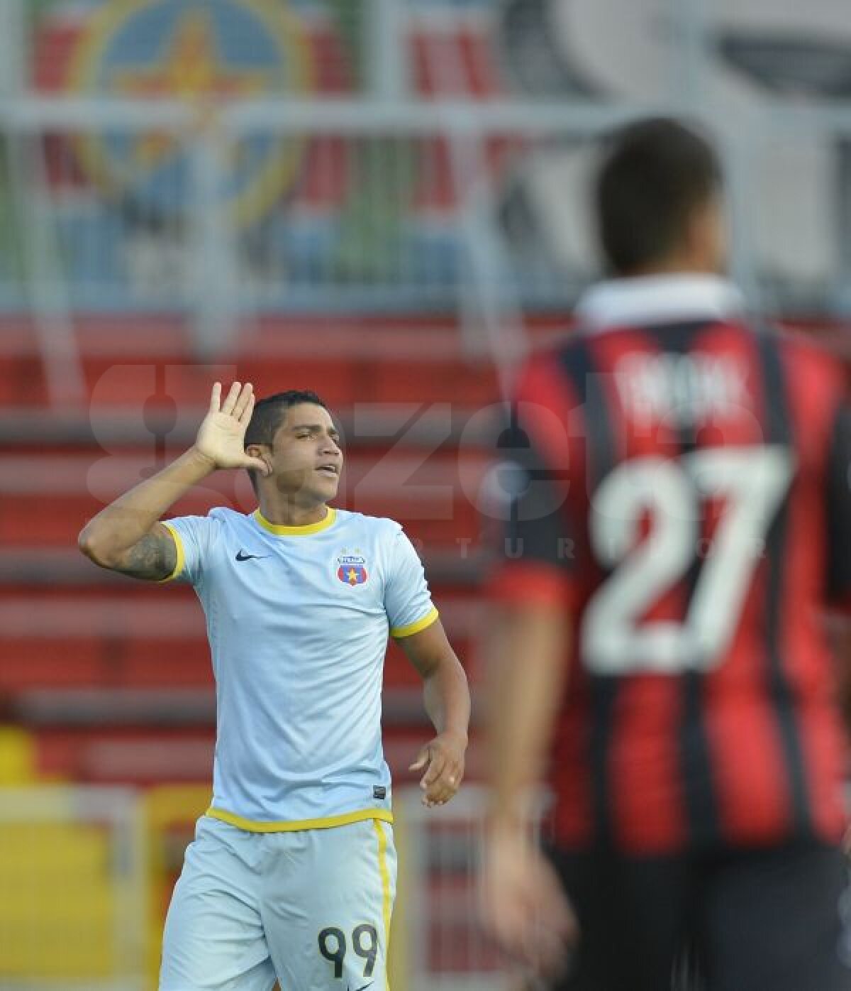 VIDEO + FOTO Lucrurile revin la normal » Steaua a învins cu 3-0 la Trnava şi merge în play-off-ul Europa League