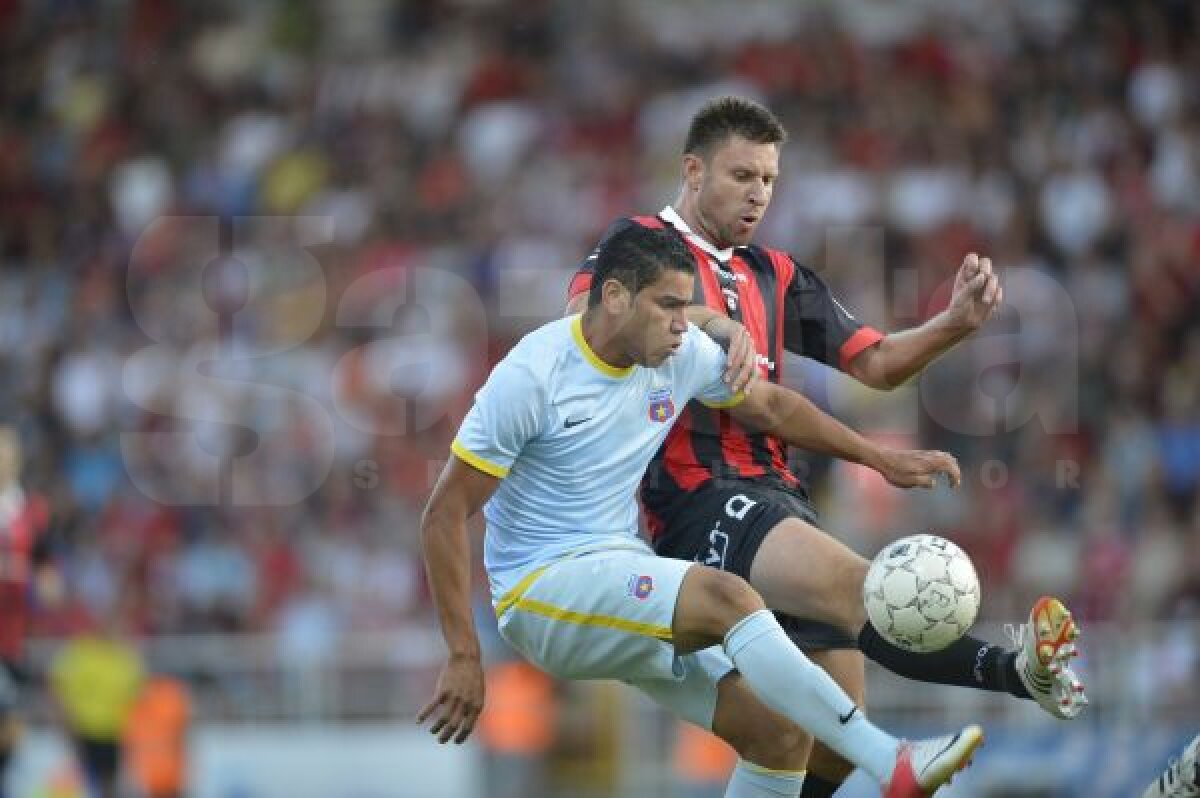 VIDEO + FOTO Lucrurile revin la normal » Steaua a învins cu 3-0 la Trnava şi merge în play-off-ul Europa League