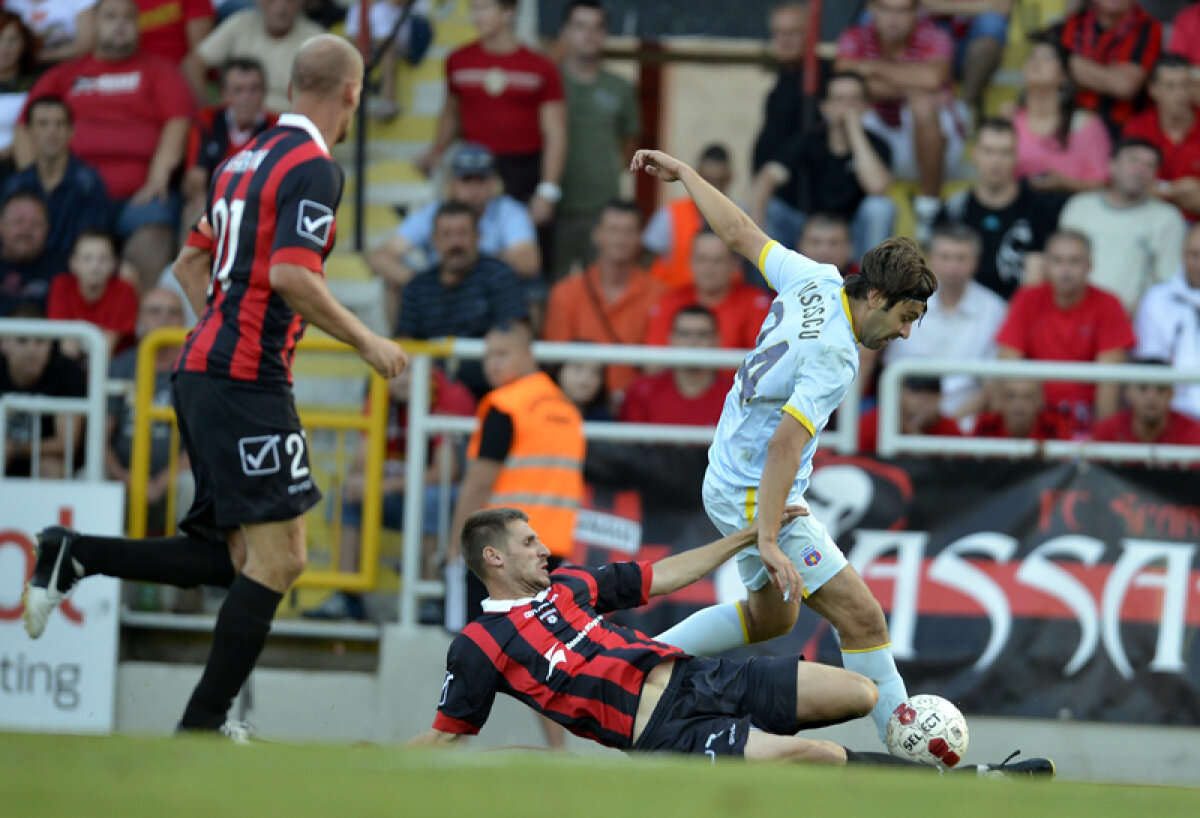 VIDEO Băieţi de elită » Steaua merge mai departe în Europa League după 3-0 cu Trnava