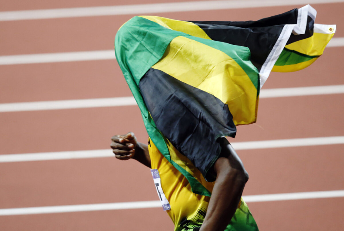 Picioarele care fac istoria » E oficial! Sîntem contemporani cu cel mai mare sprinter al tuturor timpurilor!