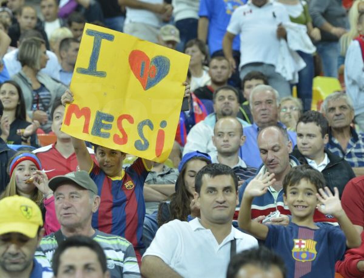 FOTO 50.000 de fani au savurat spectacolul Barcelonei pe Naţional Arena