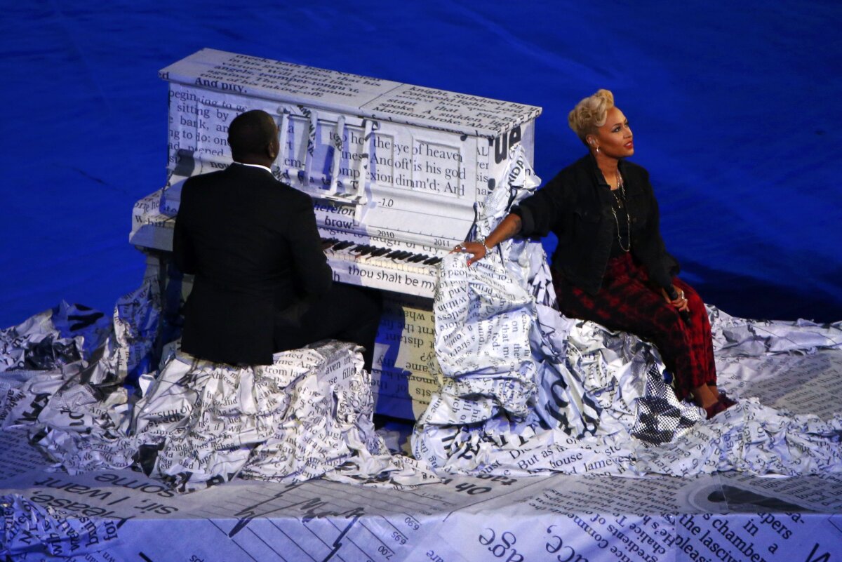 FOTO Olimpiada, la final! » Spectacol pe cinste la festivitatea de închidere