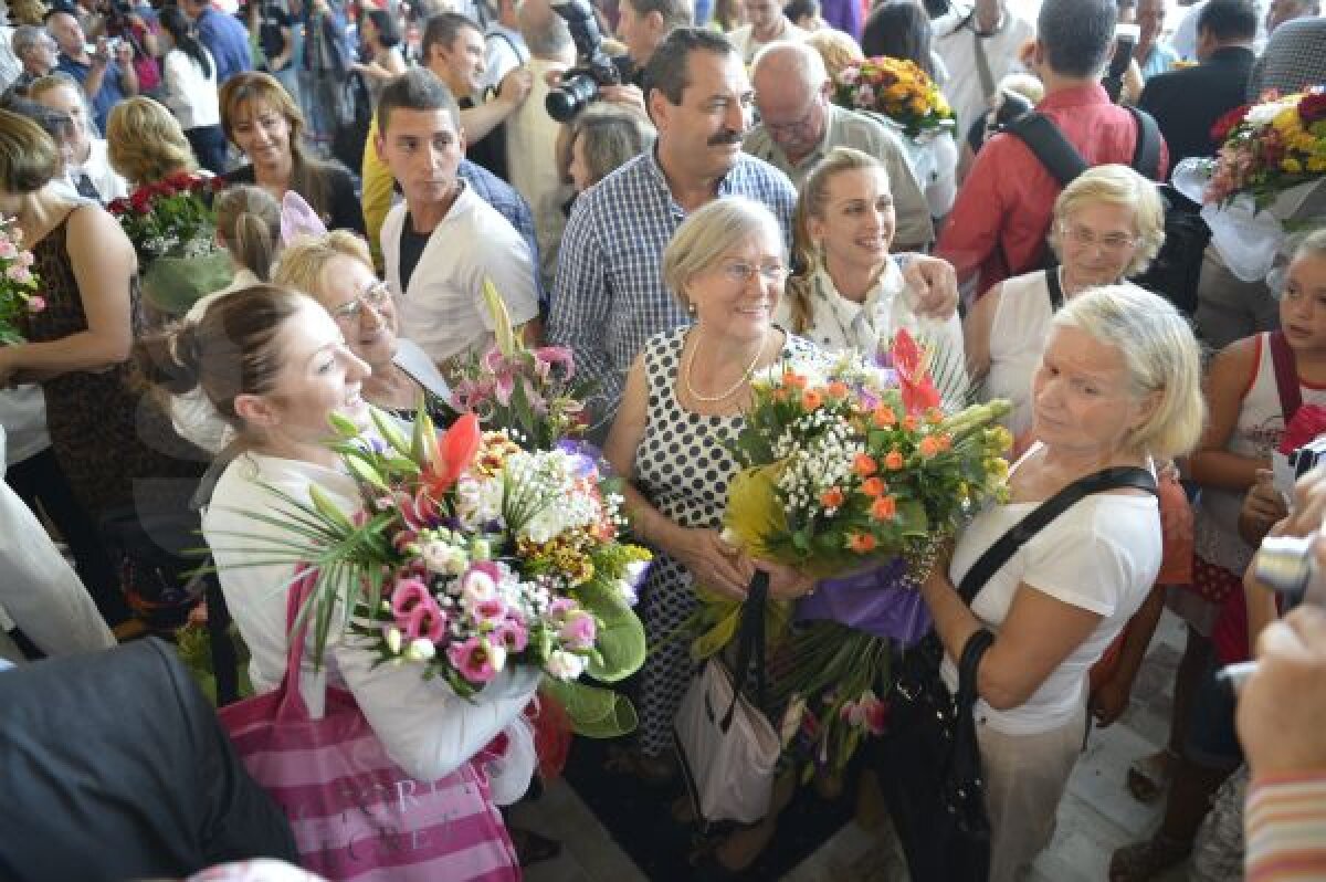 FOTO Lotul olimpic a revenit în ţară » Imagini de la sosirea sportivilor