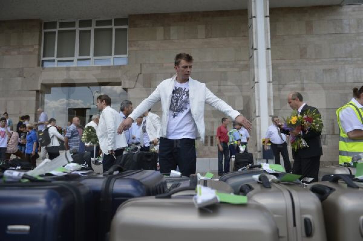 FOTO Lotul olimpic a revenit în ţară » Imagini de la sosirea sportivilor