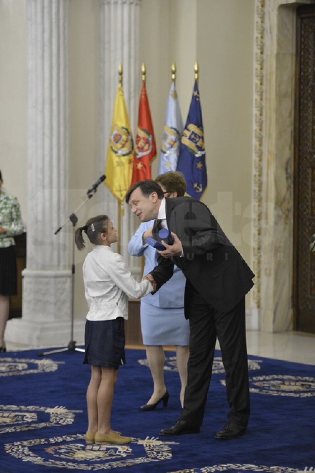 FOTO Olimpicii au fost decoraţi de Preşedintele României: "Vă mulţumesc în numele tuturor românilor!"