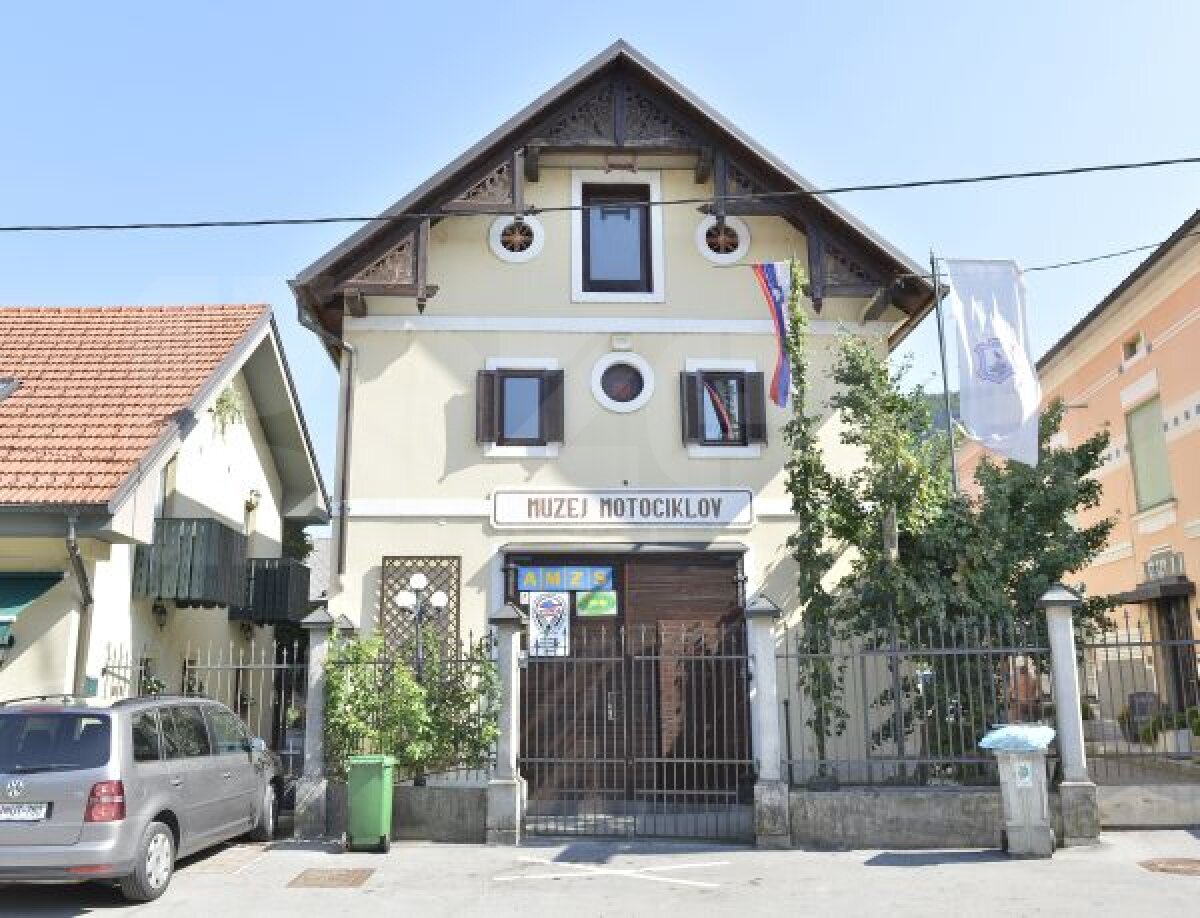 FOTO Paradisul motocicletelor » La 40 de km de Ljubljana, în Vransko, se află singurul muzeu privat din Slovenia şi unicul dedicat motocicletelor în acest colţ de Europa