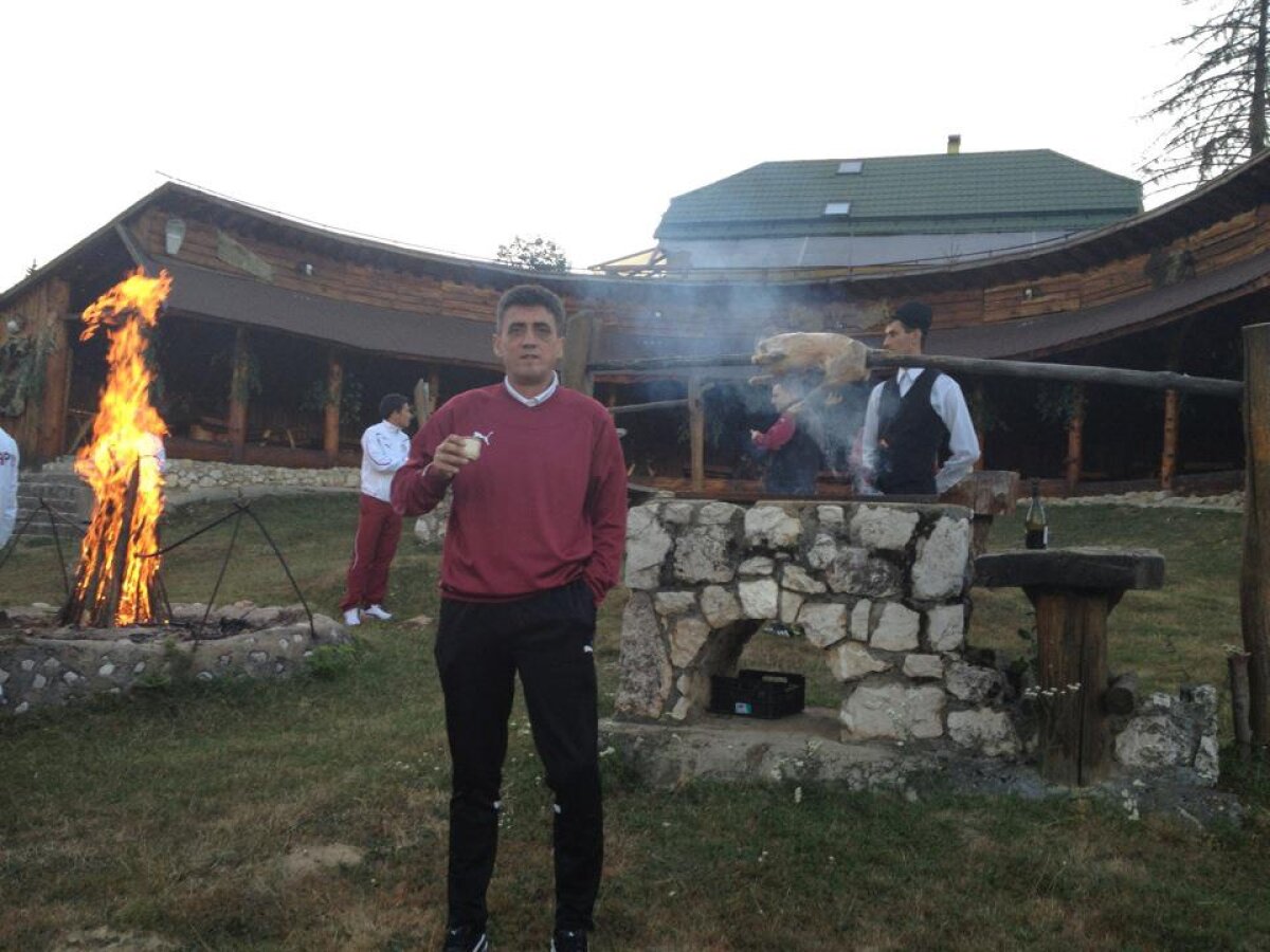 Team-building cu grătar » Rapidiştii s-au relaxat în Poiana Braşov